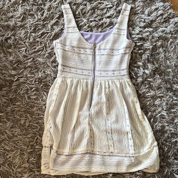 Le chateau dress - Picture 2 of 4